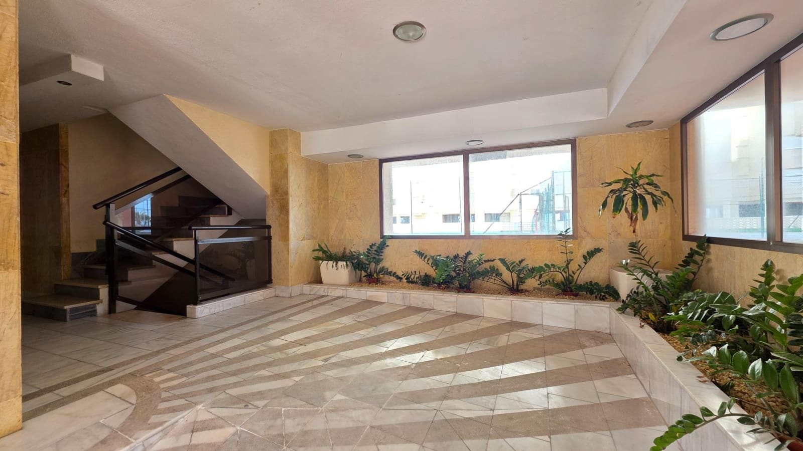 4 sypialnia Mieszkanie na sprzedaż w Gandia z basenem - 380 000 € (Ref: 9686386)