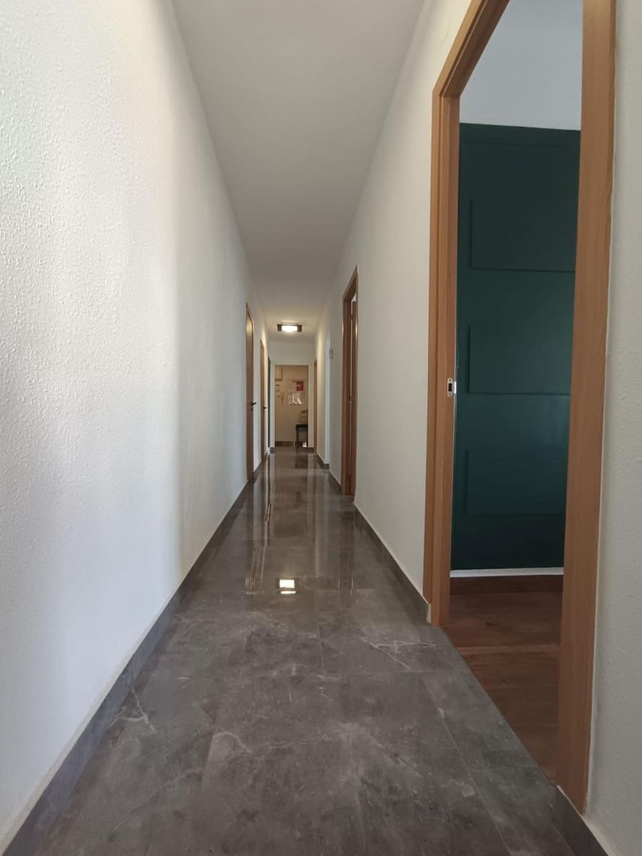 4 soveværelse Lejlighed til salg i Gandia - € 299.000 (Ref: 9701598)