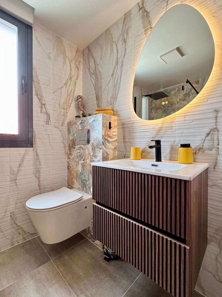 Apartamento de 2 habitaciones en Gandia en venta - 239.000 € (Ref: 9701599)