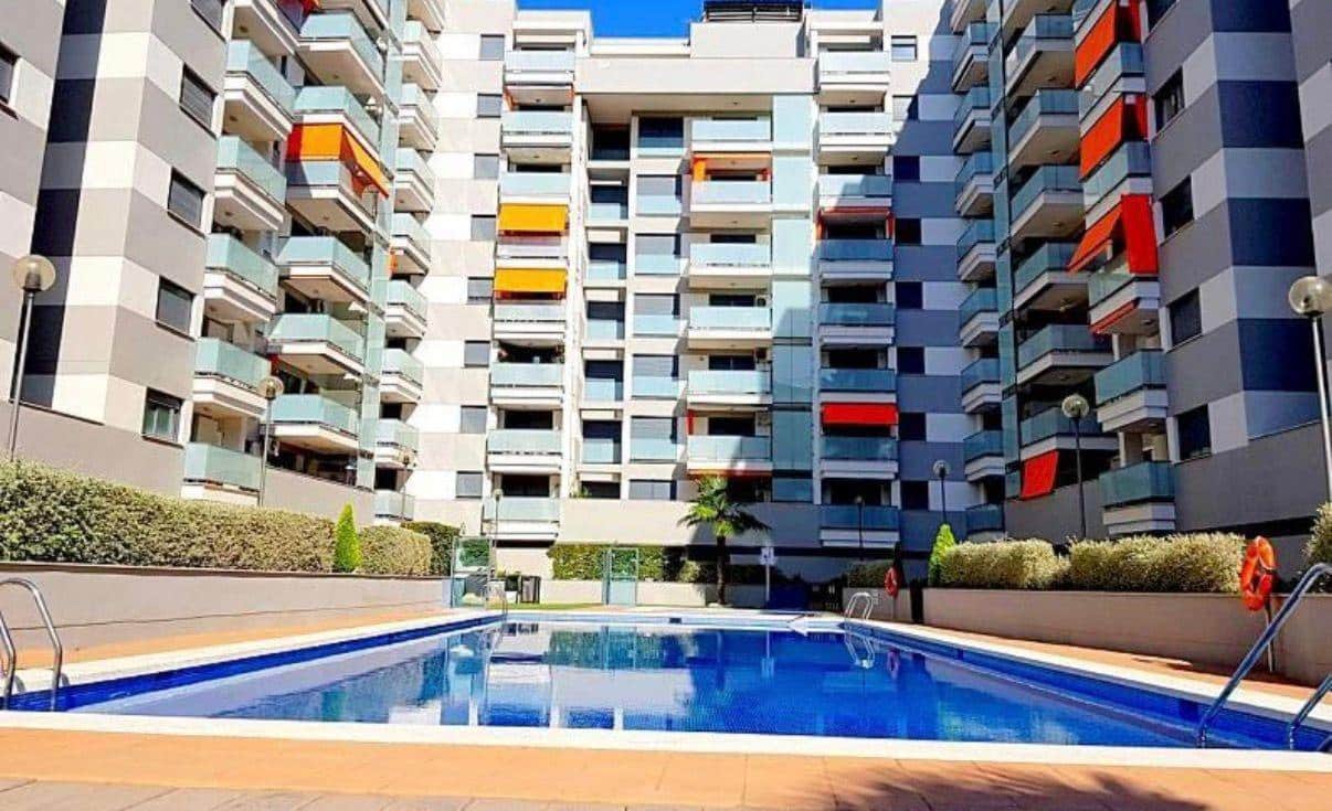 Apartamento de 2 habitaciones en Gandia en venta - 239.000 € (Ref: 9701599)