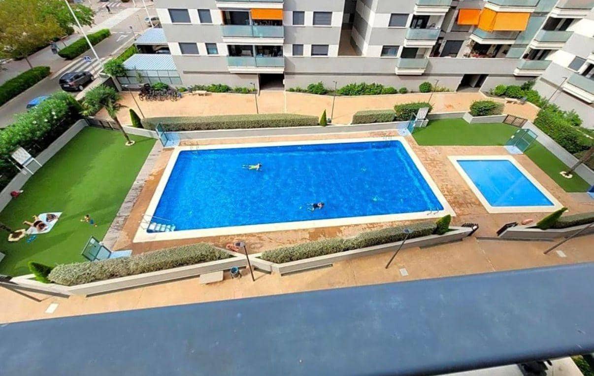 Apartamento de 2 habitaciones en Gandia en venta - 239.000 € (Ref: 9701599)