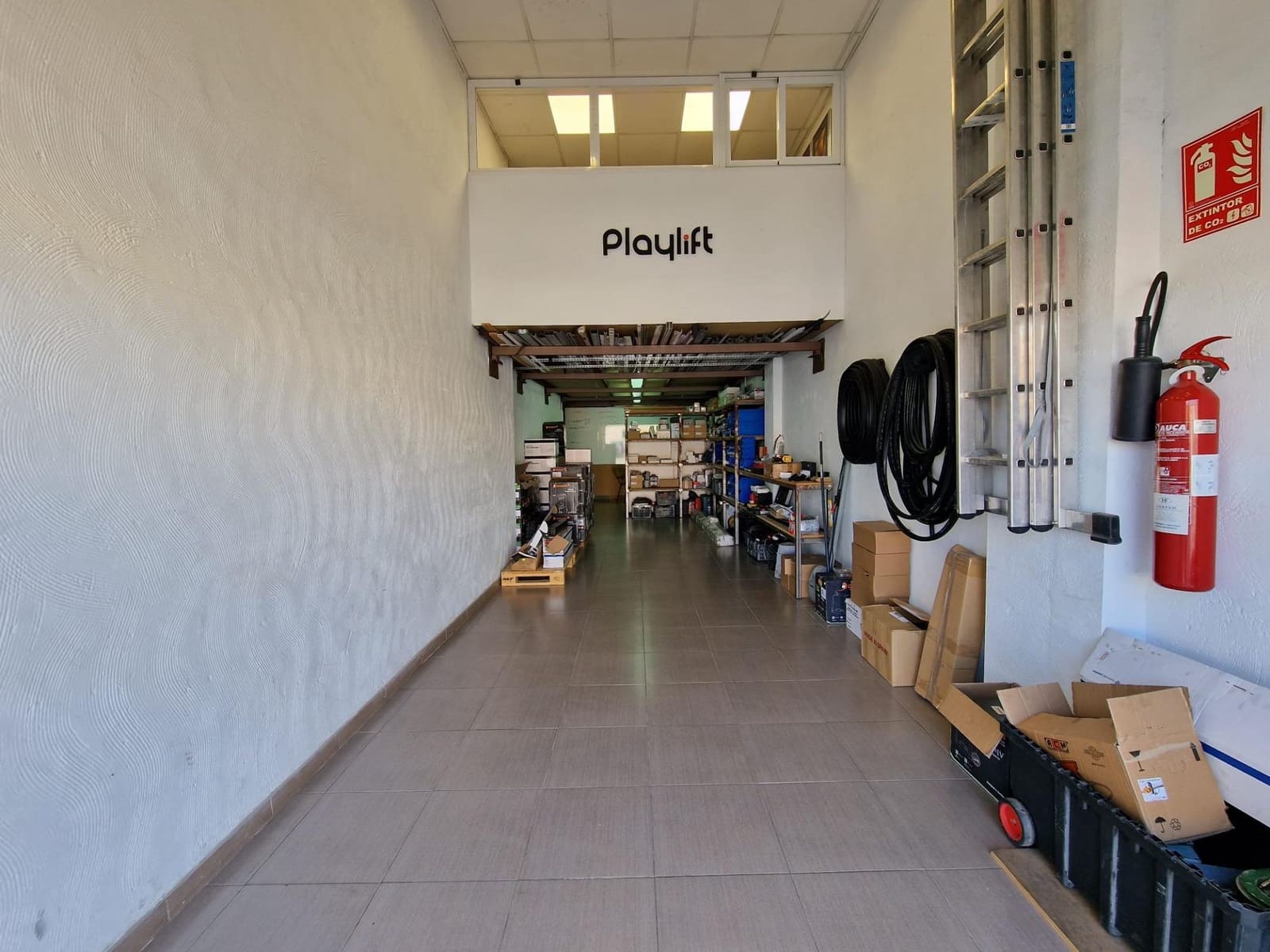 Komercyjne na sprzedaż w Gandia - 110 000 € (Ref: 9761564)