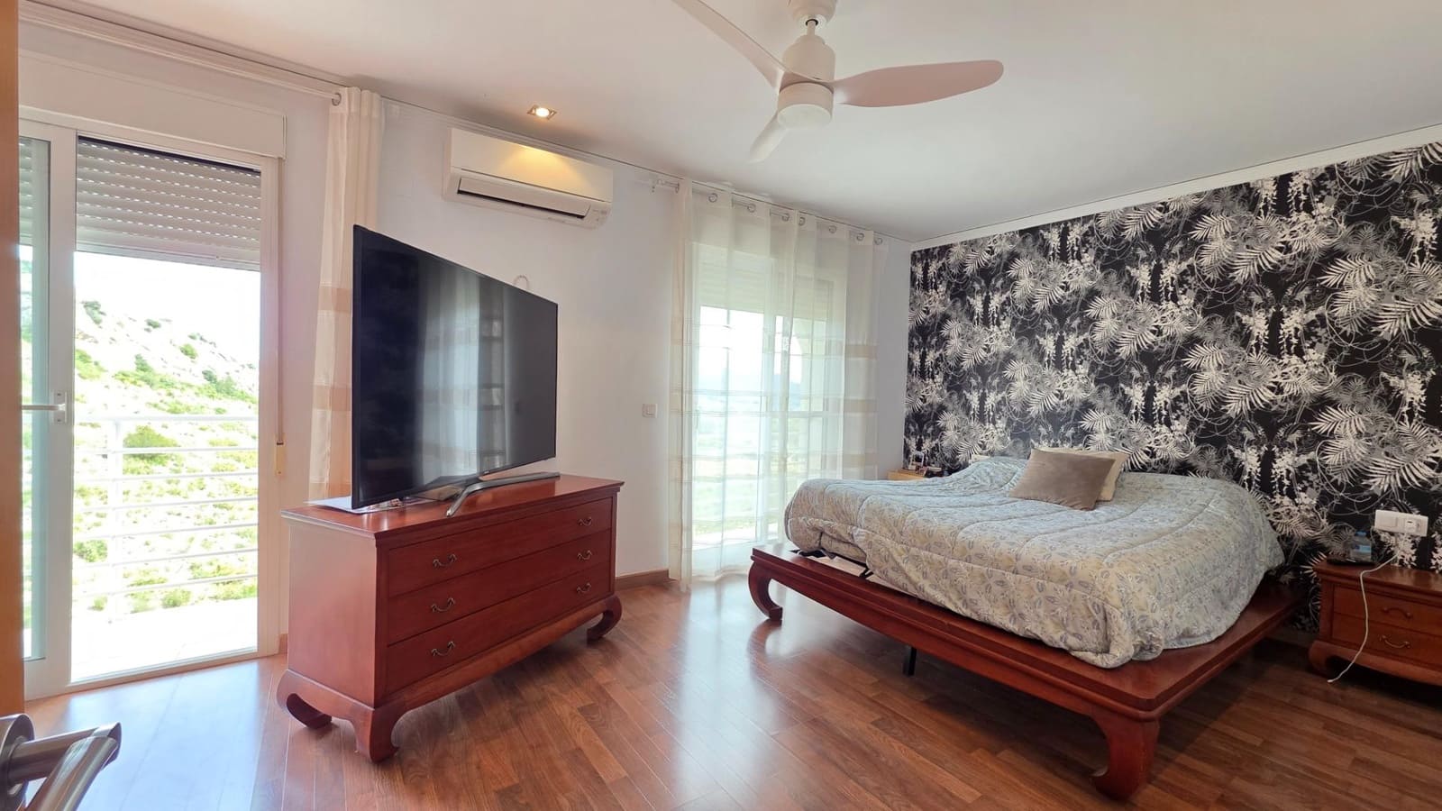 4 soveværelse Villa til salg i Gandia med swimmingpool garage - € 359.000 (Ref: 9761565)