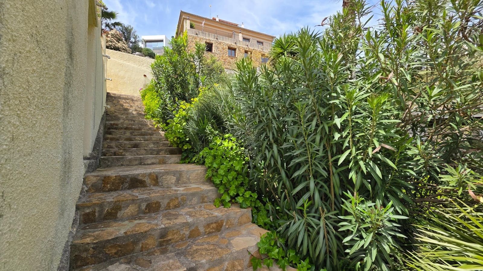 4 bedroom Villa for sale in Gandia with pool garage - € 359,000 (Ref: 9761565)