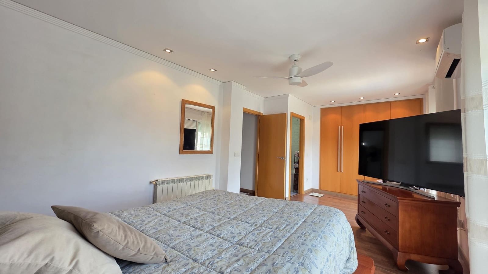 4 bedroom Villa for sale in Gandia with pool garage - € 359,000 (Ref: 9761565)