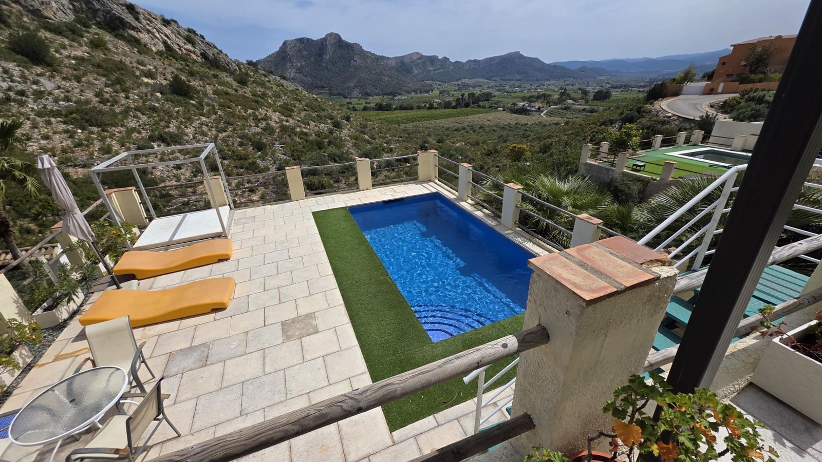 4 bedroom Villa for sale in Gandia with pool garage - € 359,000 (Ref: 9761565)