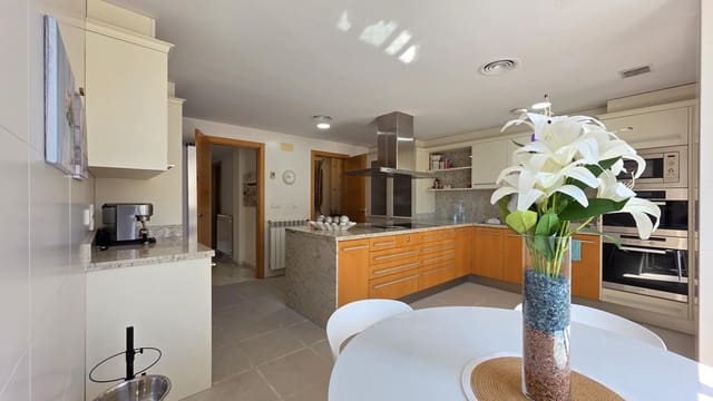 5 sovrum Lägenhet till salu i Gandia med pool garage - 450 000 € (Ref: 9797062)