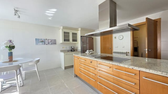 5 sovrum Lägenhet till salu i Gandia med pool garage - 450 000 € (Ref: 9797062)