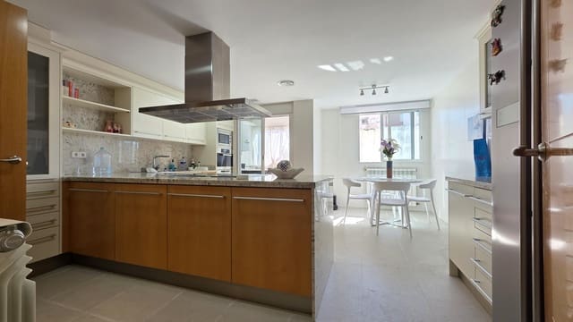 5 sovrum Lägenhet till salu i Gandia med pool garage - 450 000 € (Ref: 9797062)