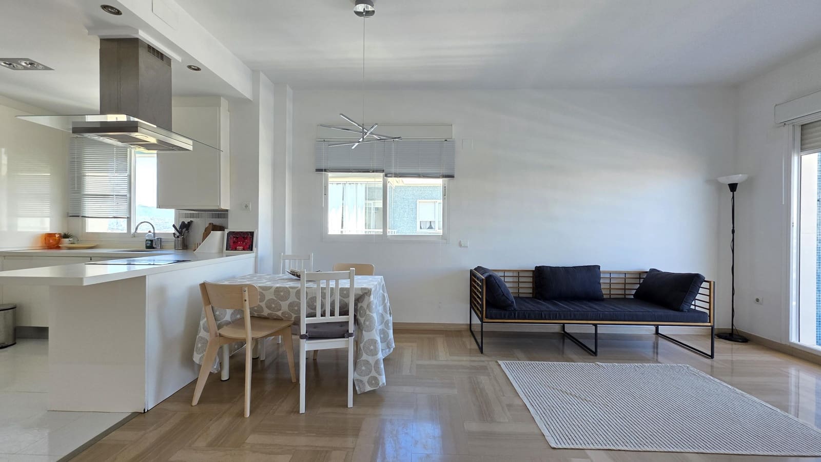 3 makuuhuone Asunto myytävänä paikassa Gandia mukana uima-altaan - 310 000 € (Ref: 9804279)