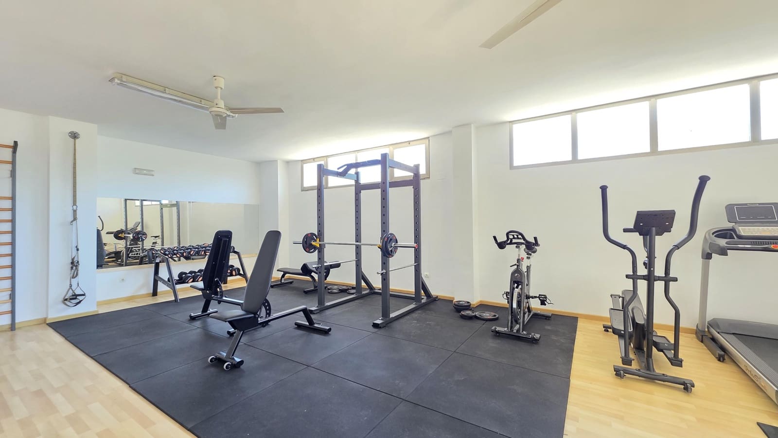 3 makuuhuone Asunto myytävänä paikassa Gandia mukana uima-altaan - 310 000 € (Ref: 9804279)