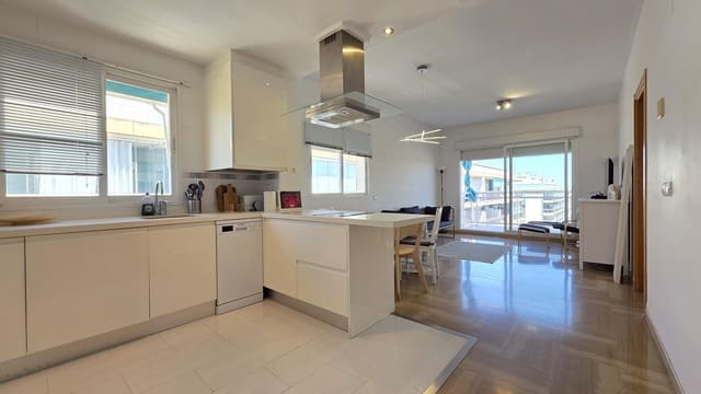 3 makuuhuone Asunto myytävänä paikassa Gandia mukana uima-altaan - 310 000 € (Ref: 9804279)