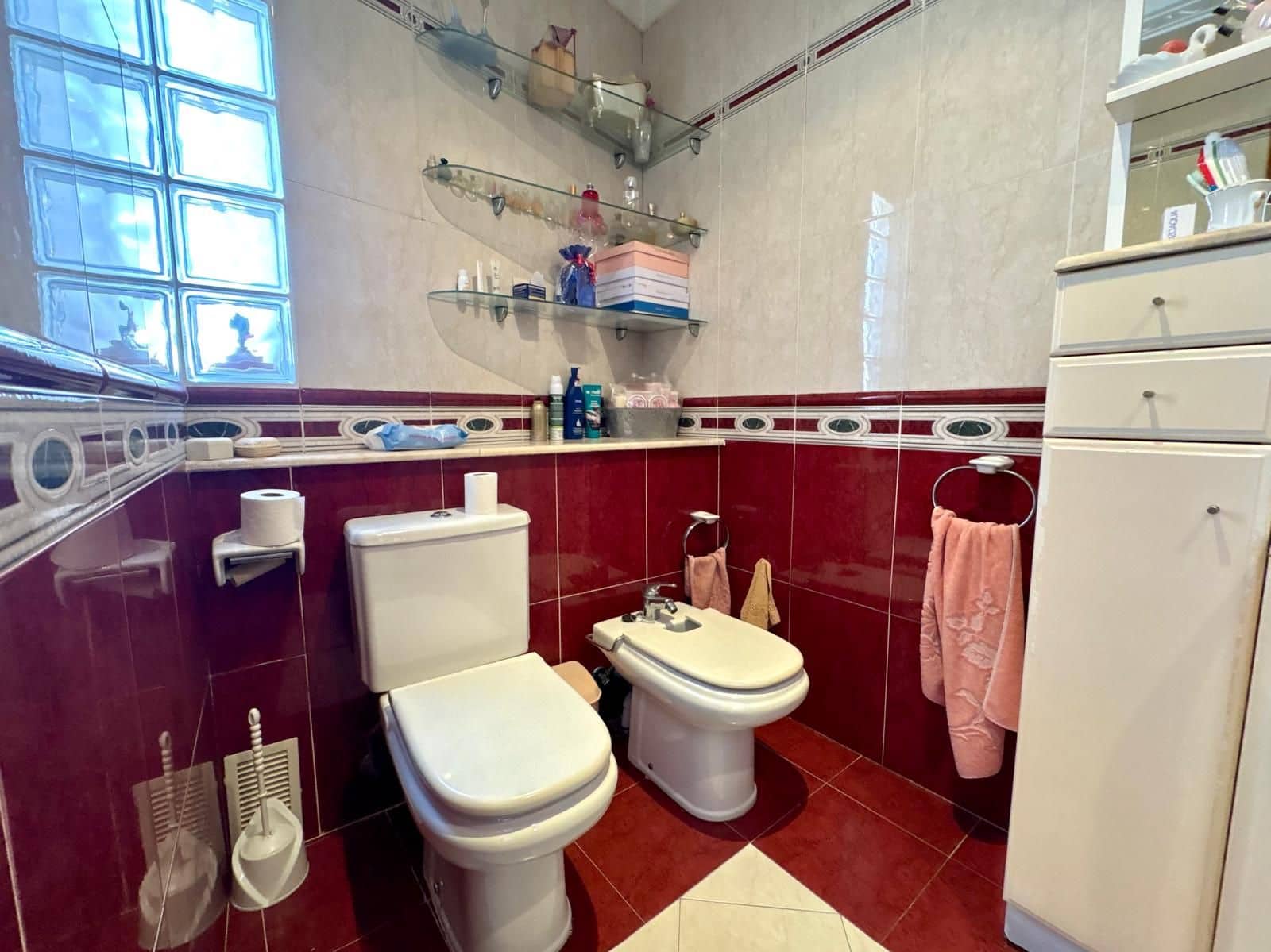 5 sovrum Hus till salu i Oliva - 220 000 € (Ref: 9888115)