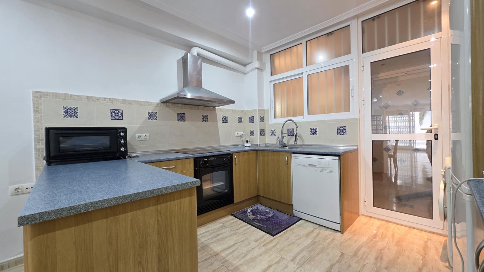 2 sypialnia Apartament przy plaży na sprzedaż w Las Tres Villas - 240 000 € (Ref: 9890358)