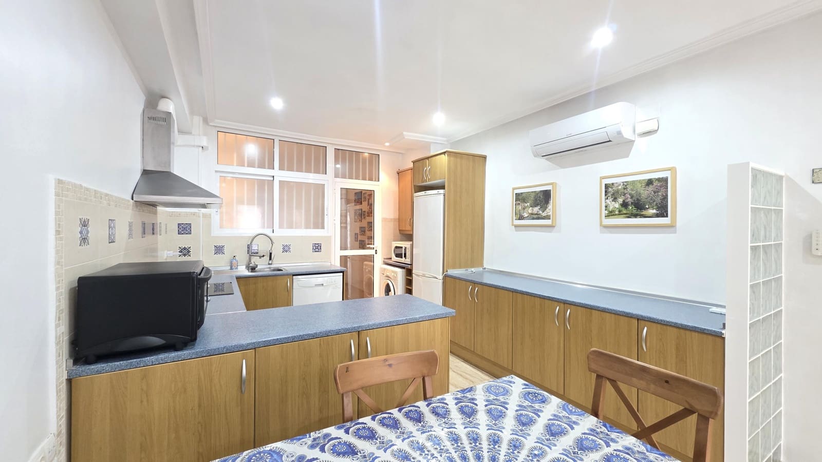 2 sypialnia Apartament przy plaży na sprzedaż w Las Tres Villas - 240 000 € (Ref: 9890358)