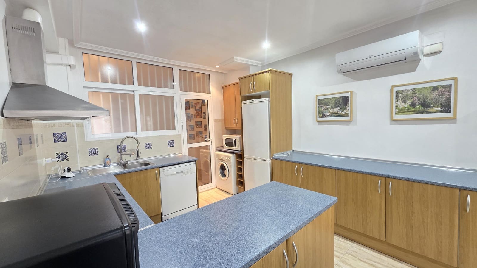 2 sypialnia Apartament przy plaży na sprzedaż w Las Tres Villas - 240 000 € (Ref: 9890358)