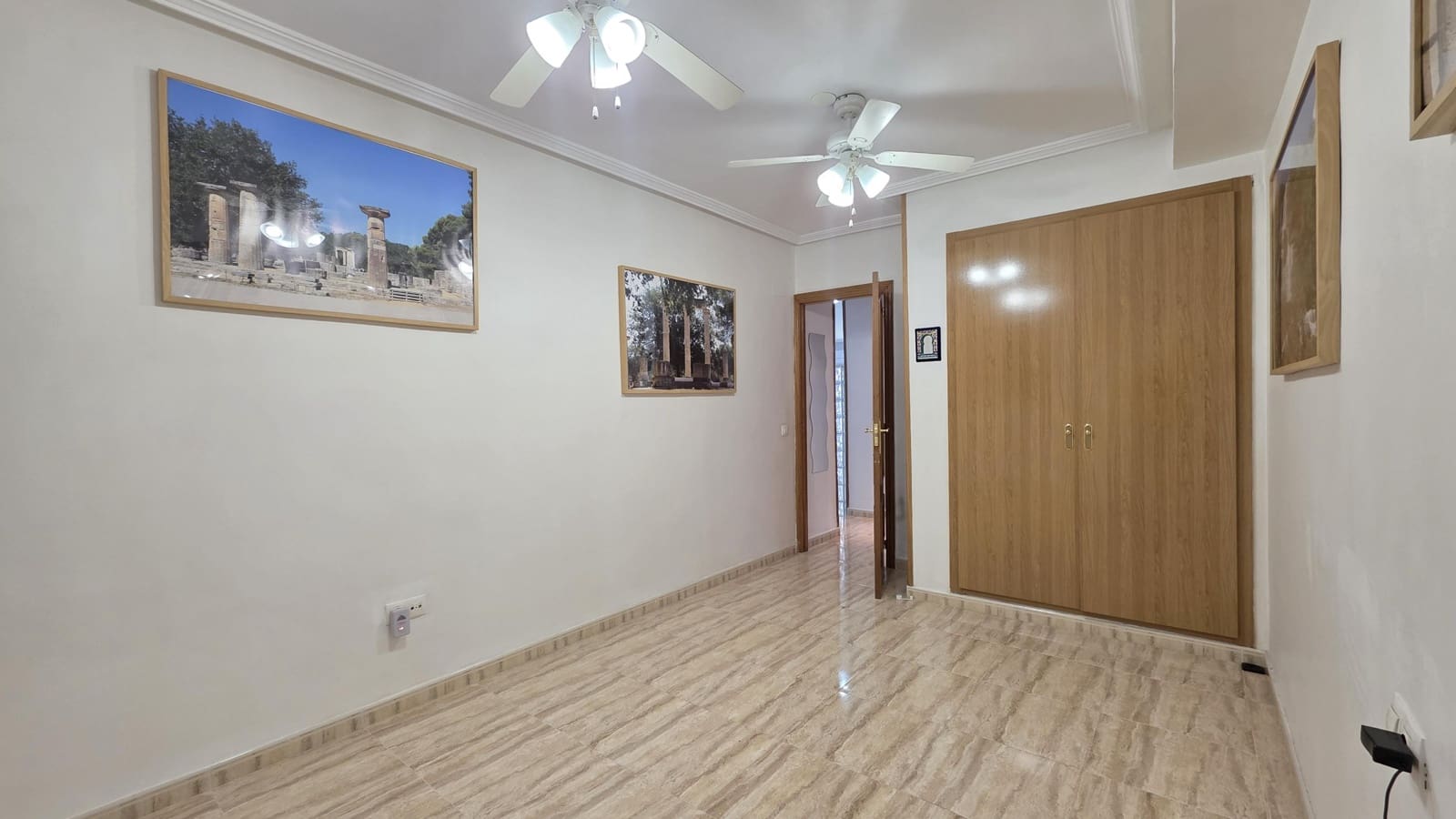 2 sypialnia Apartament przy plaży na sprzedaż w Las Tres Villas - 240 000 € (Ref: 9890358)
