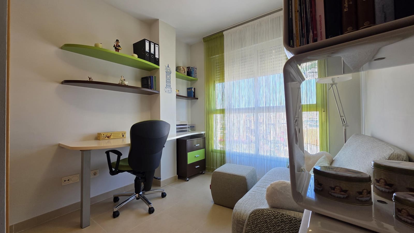 2 bedroom Penthouse for sale in Gandia with pool - € 270,000 (Ref: 9922283)