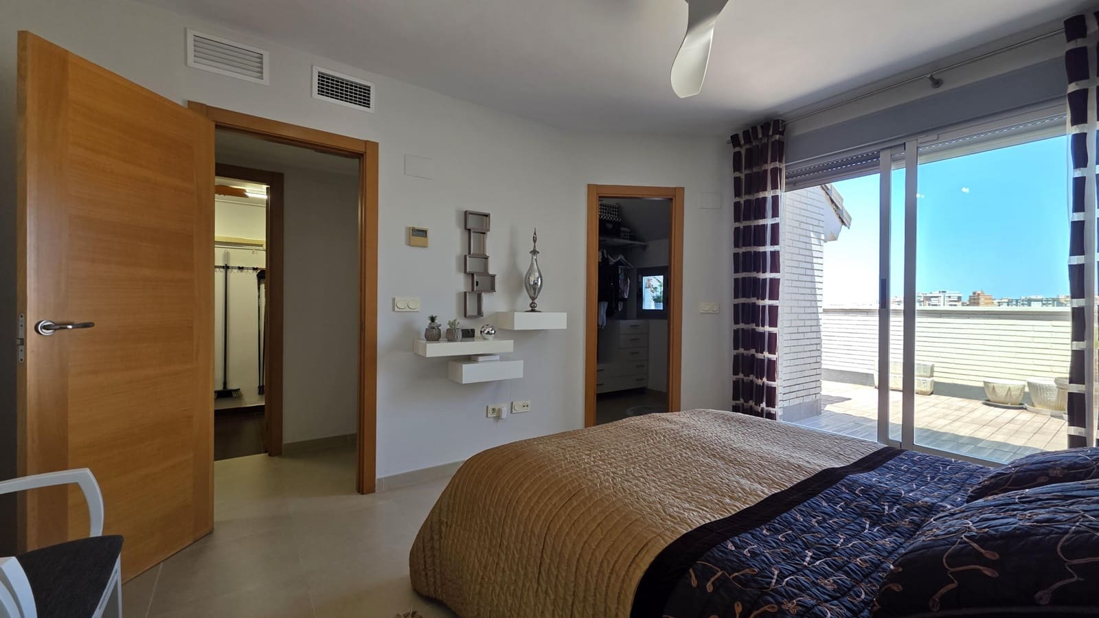 2 bedroom Penthouse for sale in Gandia with pool - € 270,000 (Ref: 9922283)