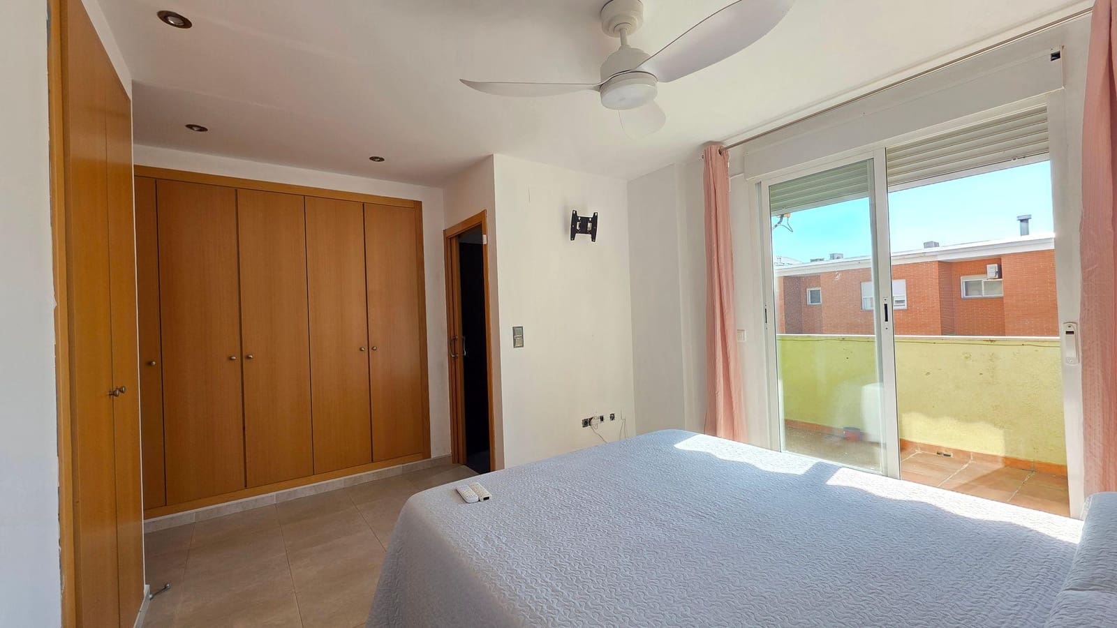 3 Zimmer Reihenhaus zu verkaufen in Almoines mit Pool Garage - 239.000 € (Ref: 9949758)
