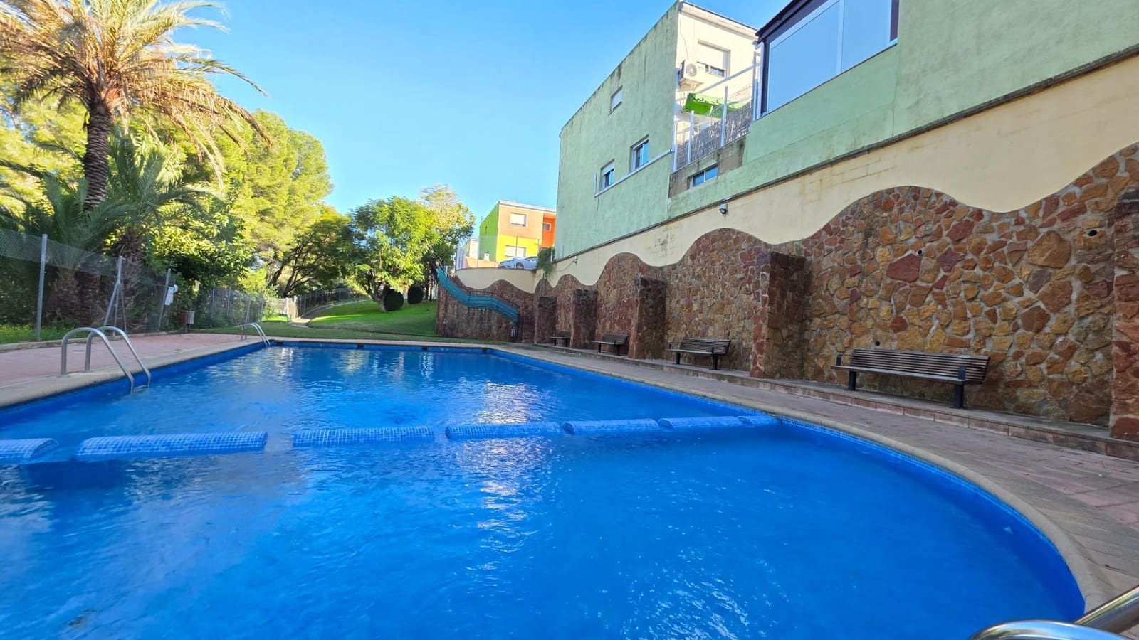 3 Zimmer Reihenhaus zu verkaufen in Almoines mit Pool Garage - 239.000 € (Ref: 9949758)