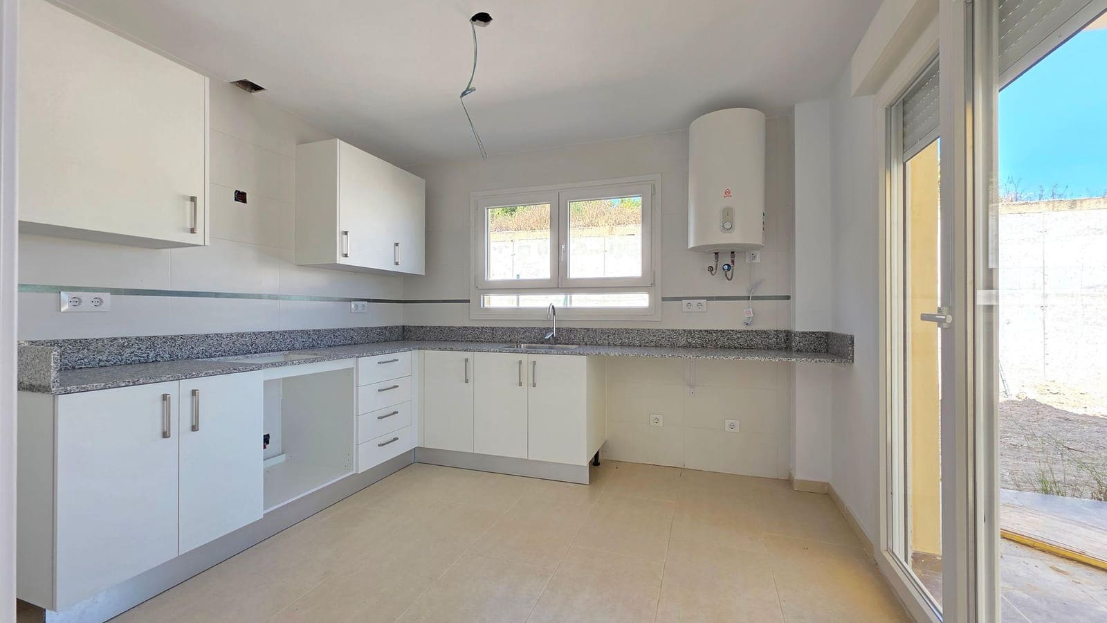 3 Zimmer Reihenhaus zu verkaufen in Benicolet mit Pool - 249.000 € (Ref: 9949759)