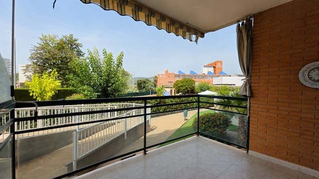 Piso de 2 habitaciones en Gandia en venta con piscina garaje - 199.000 € (Ref: 9977308)