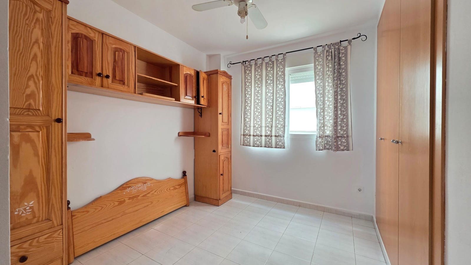 2 bedroom Flat for sale in Gandia with pool garage - € 199,000 (Ref: 9977308)