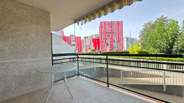 Piso de 2 habitaciones en Gandia en venta con piscina garaje - 199.000 € (Ref: 9977308)
