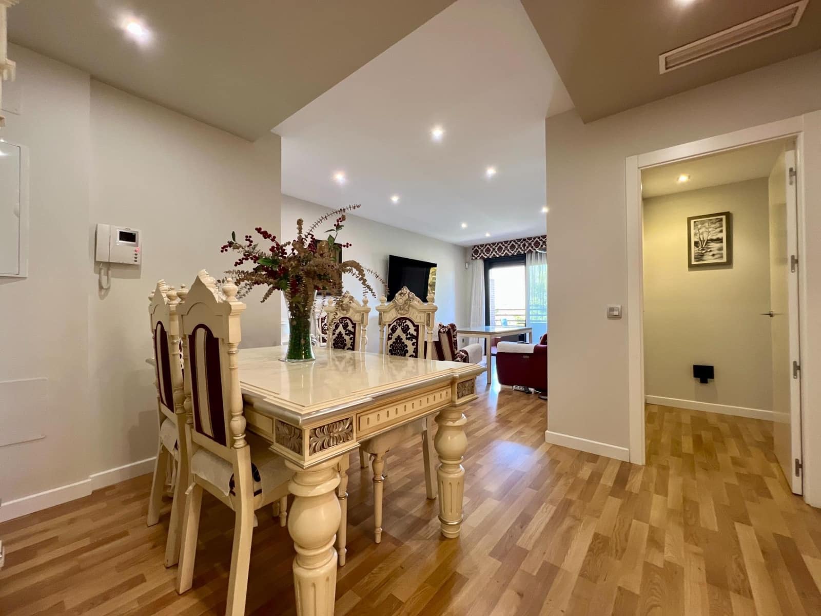 6 camera da letto Appartamento in vendita in Cordova citta con piscina garage - 590.000 € (Rif: 9359857)