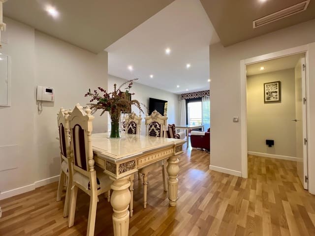 6 camera da letto Appartamento in vendita in Cordova città con piscina garage - 590.000 € (Rif: 9359857)