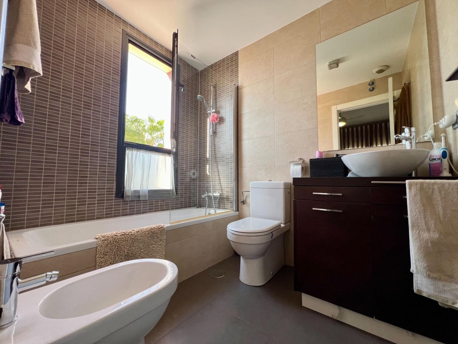 6 camera da letto Appartamento in vendita in Cordova citta con piscina garage - 590.000 € (Rif: 9359857)