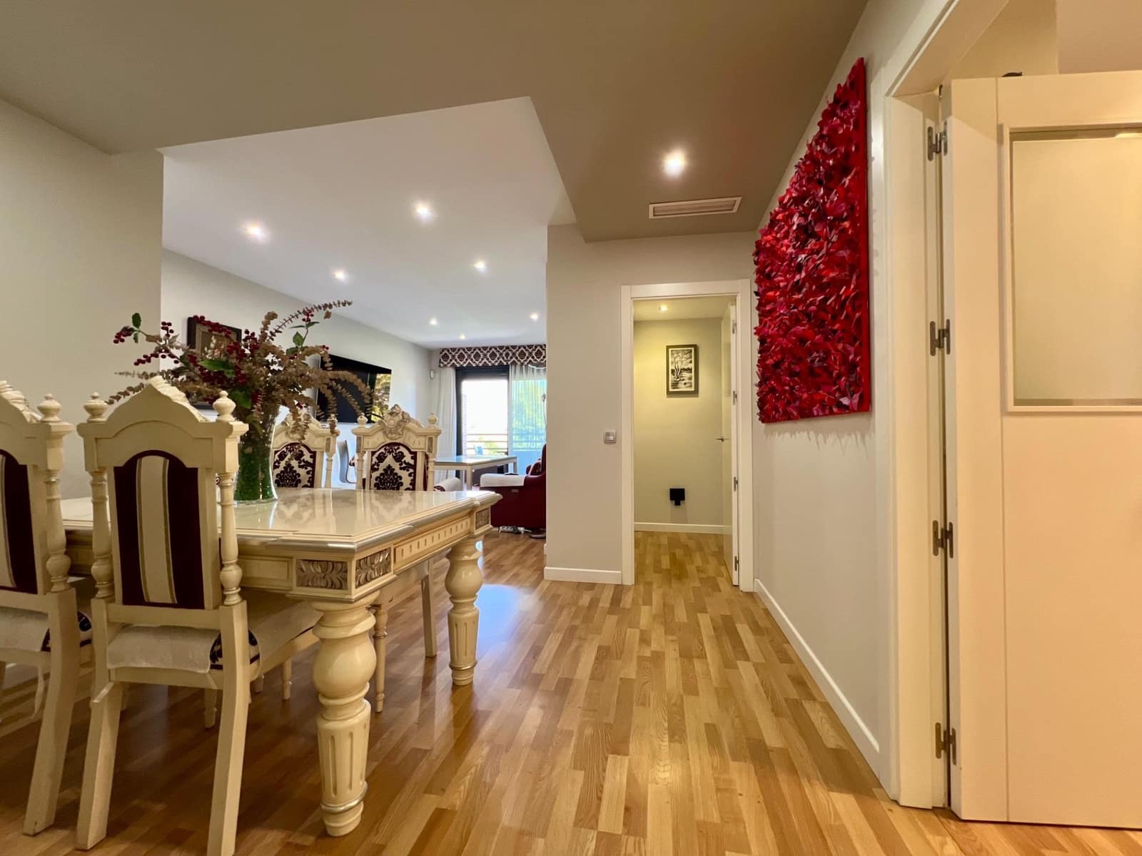 6 camera da letto Appartamento in vendita in Cordova citta con piscina garage - 590.000 € (Rif: 9359857)