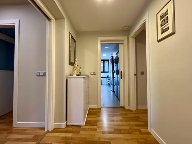 6 camera da letto Appartamento in vendita in Cordova città con piscina garage - 590.000 € (Rif: 9359857)