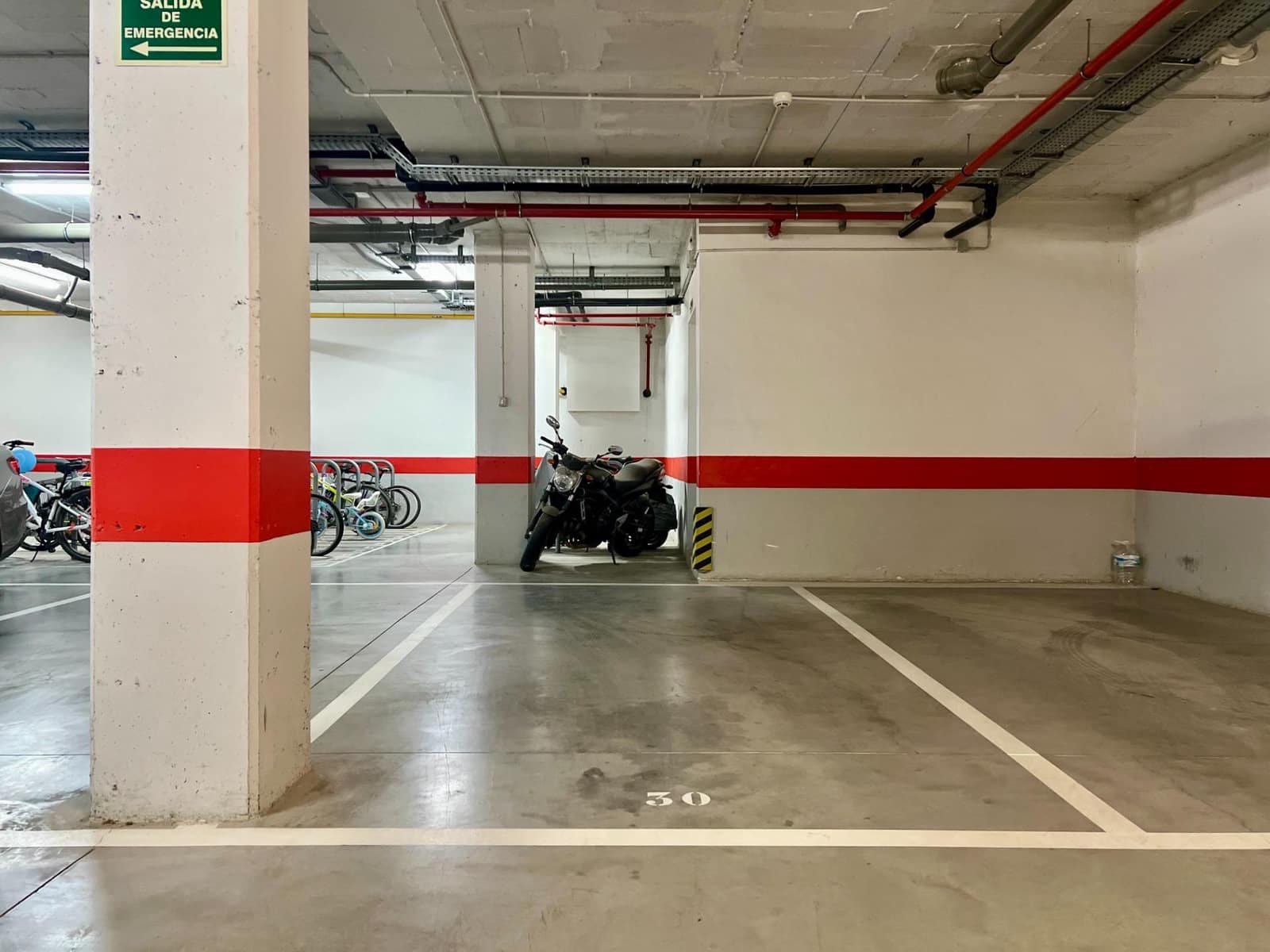 6 camera da letto Appartamento in vendita in Cordova citta con piscina garage - 590.000 € (Rif: 9359857)