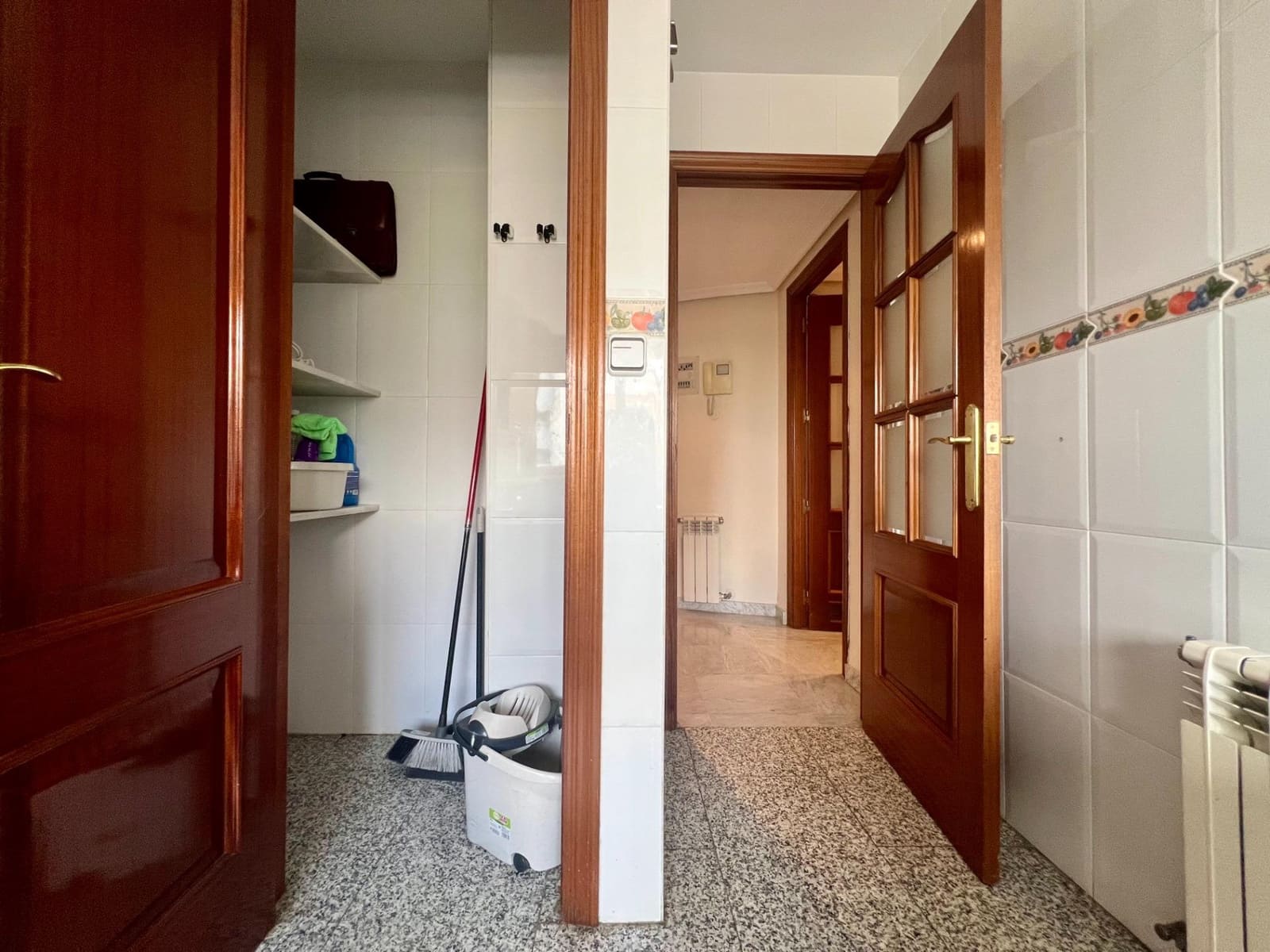 3 bedroom Flat for sale in Cordoba city with pool - € 355,000 (Ref: 9359858)