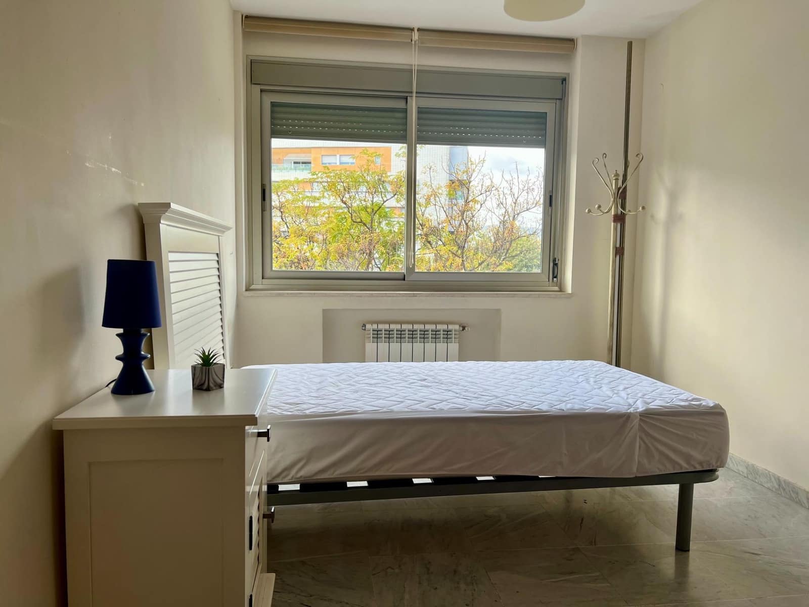 3 bedroom Flat for sale in Cordoba city with pool - € 355,000 (Ref: 9359858)