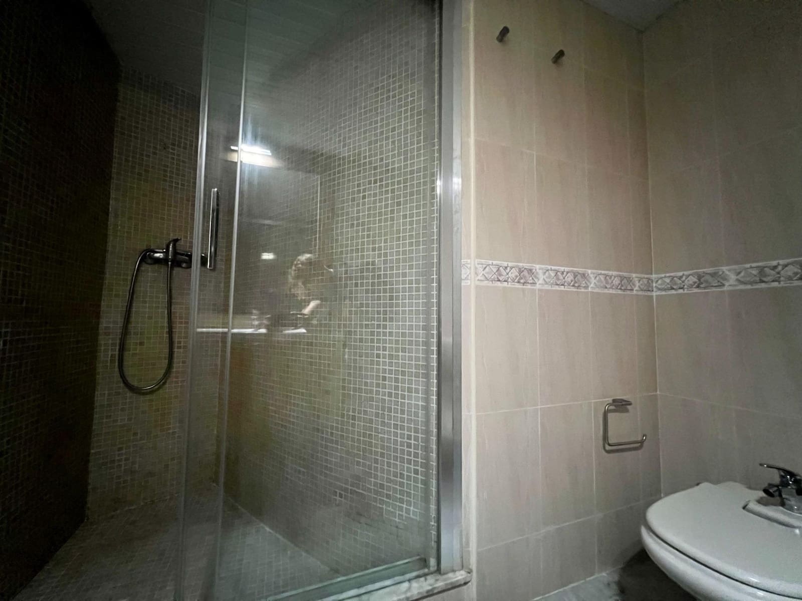 3 bedroom Flat for sale in Cordoba city with pool - € 355,000 (Ref: 9359858)