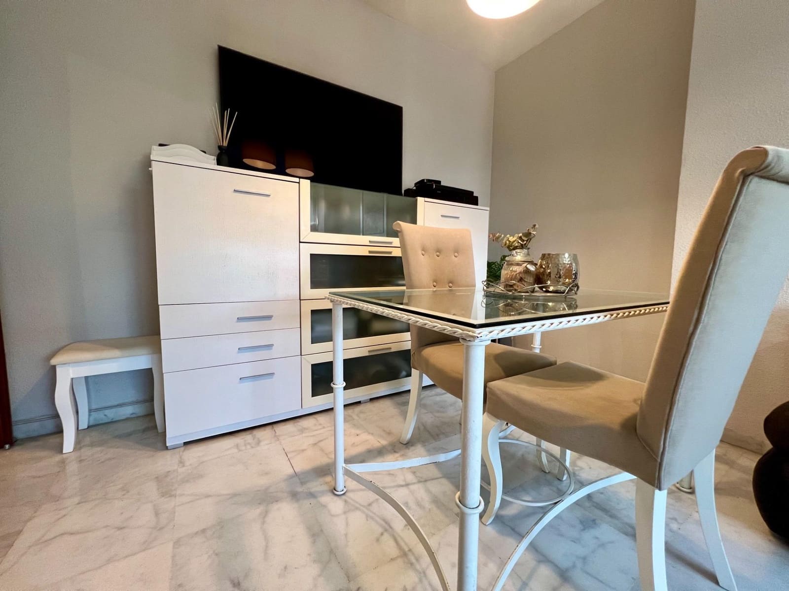 2 sovrum Lägenhet till salu i Cordoba stad med pool garage - 212 000 € (Ref: 9359864)