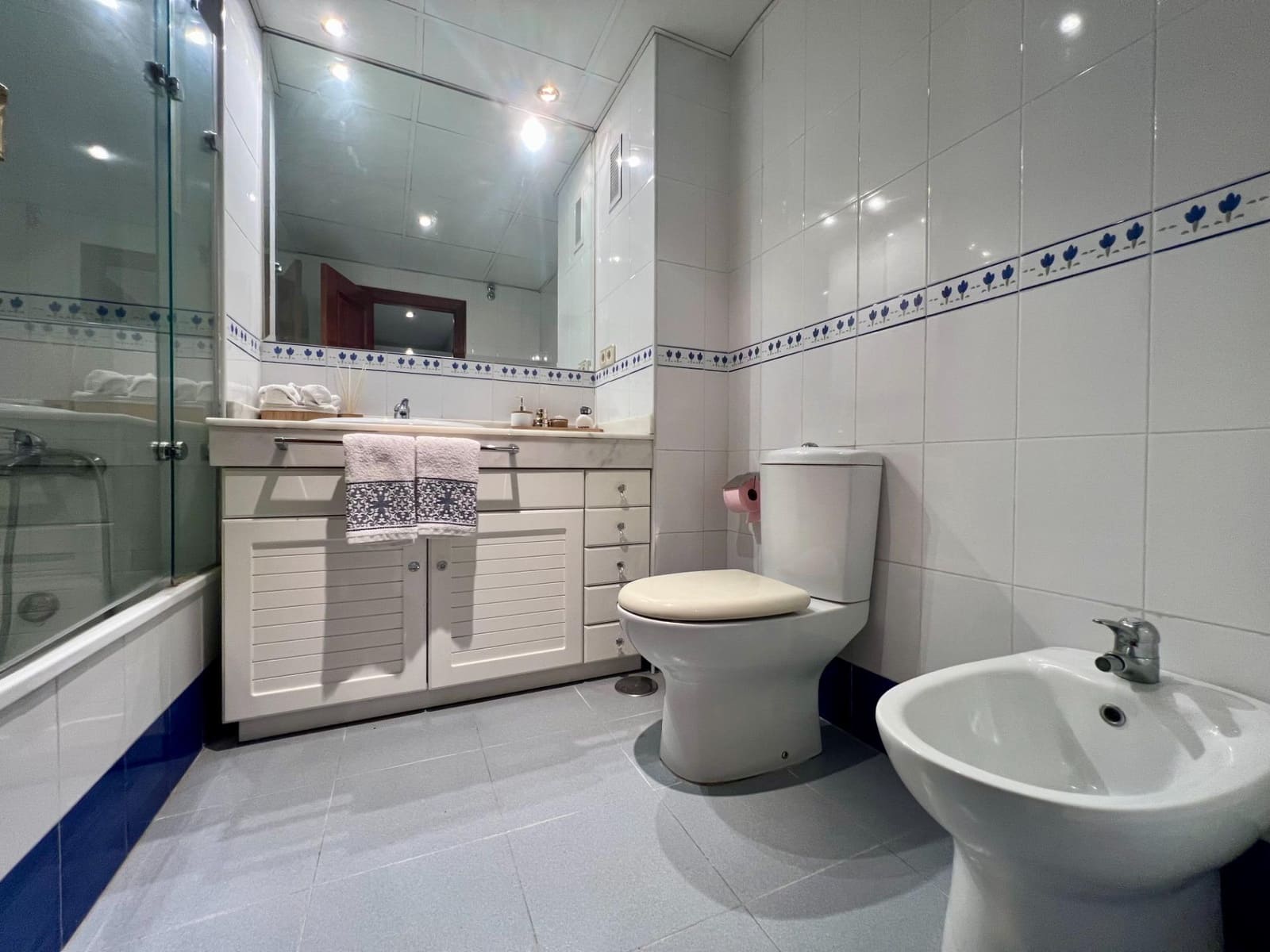 2 sovrum Lägenhet till salu i Cordoba stad med pool garage - 212 000 € (Ref: 9359864)