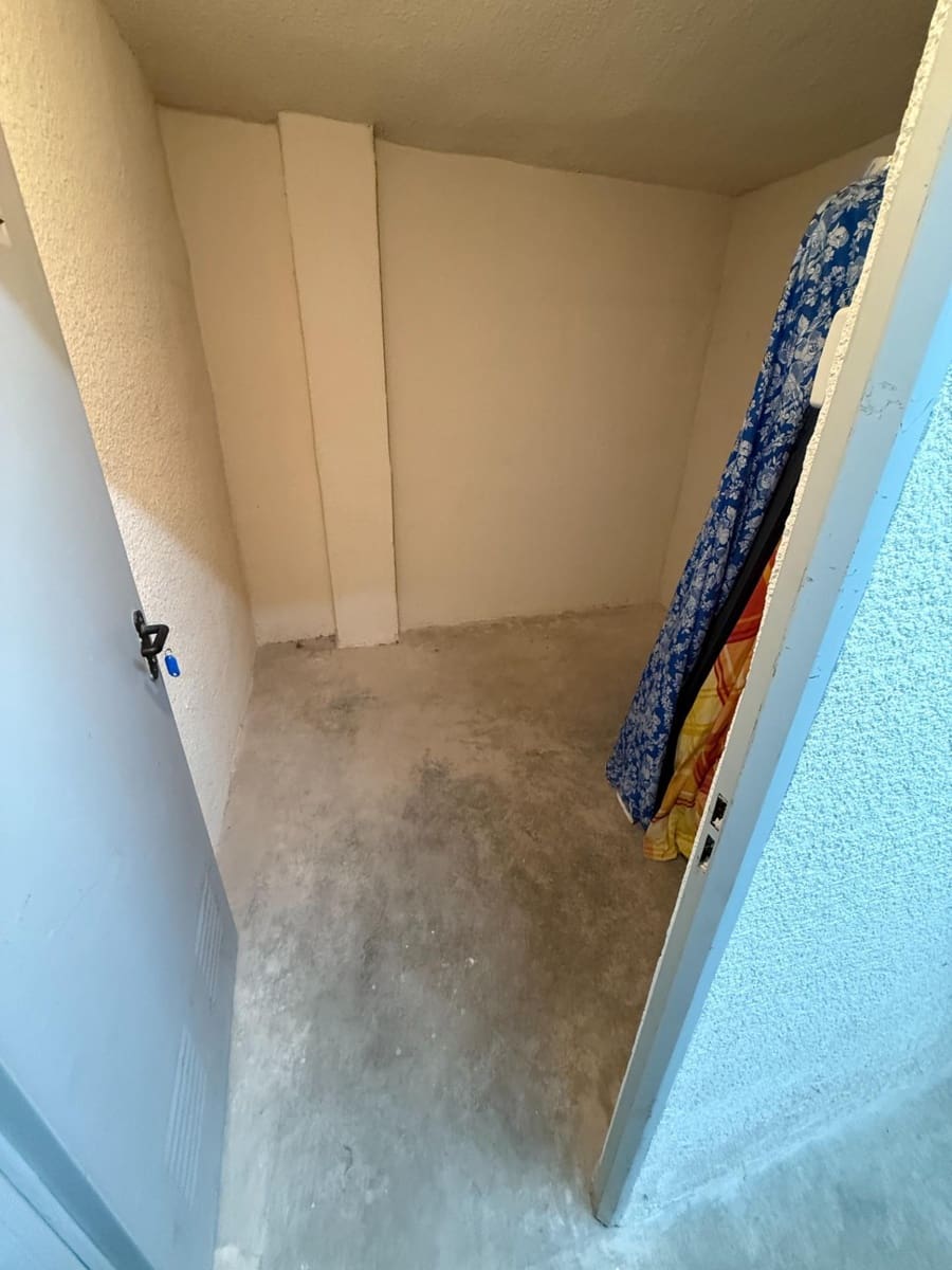 4 bedroom Flat for sale in Cordoba city with garage - € 249,000 (Ref: 9359866)