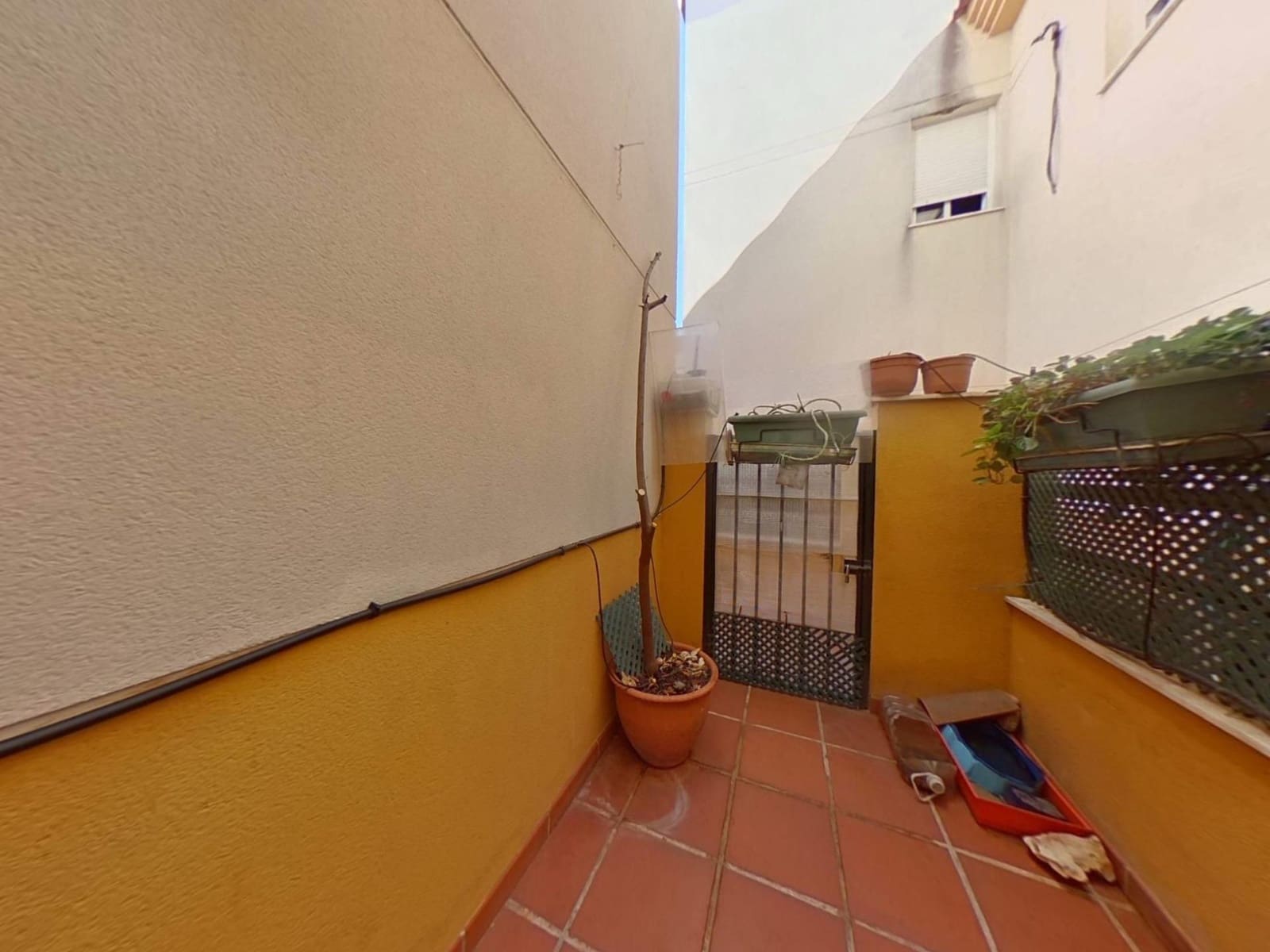 5 slaapkamer Rijtjeshuis te koop in Cordoba stad - € 158.900 (Ref: 9359867)