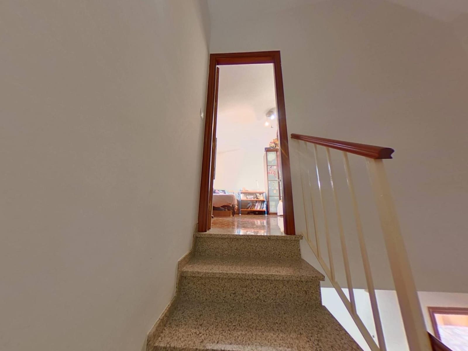 5 slaapkamer Rijtjeshuis te koop in Cordoba stad - € 158.900 (Ref: 9359867)