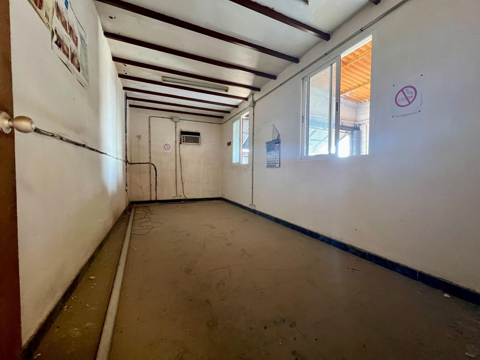 Business for rent in El Higueron - € 3,000 (Ref: 9359871)