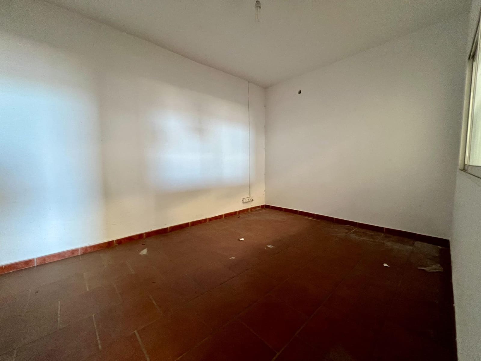 Business for rent in El Higueron - € 3,000 (Ref: 9359871)