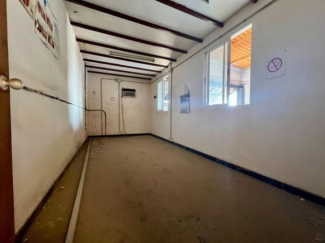 Business for rent in El Higueron, Córdoba city - € 3,000 (Ref: 9359871)