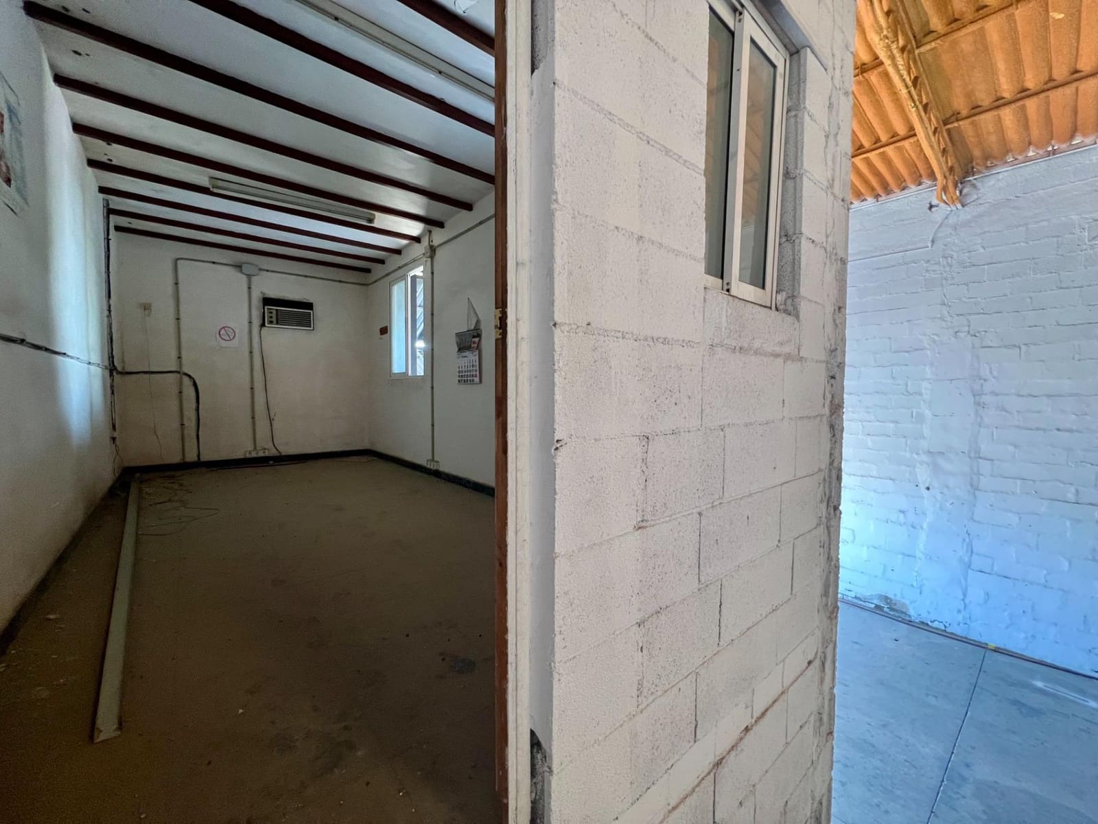 Business for rent in El Higueron - € 3,000 (Ref: 9359871)