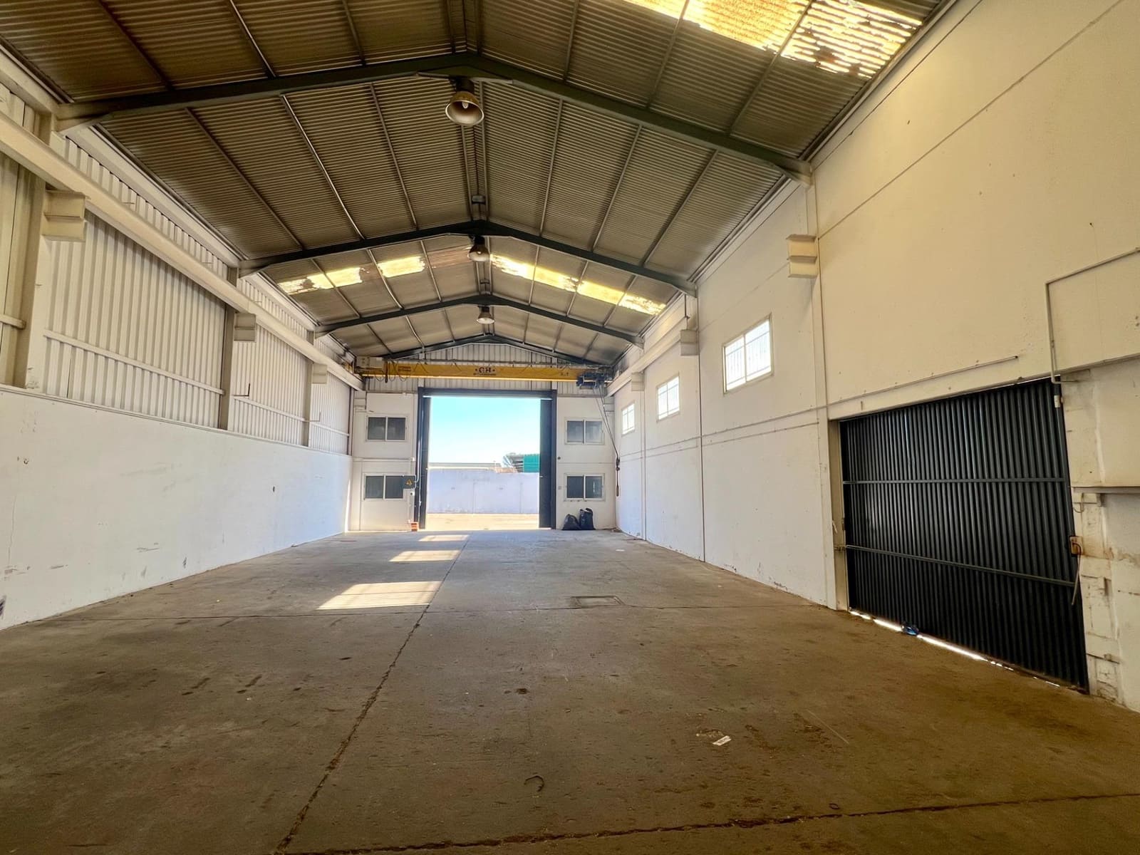 Business for rent in El Higueron - € 3,000 (Ref: 9359871)