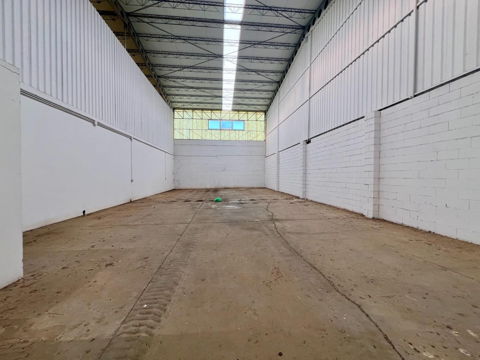 Business for rent in El Higueron - € 3,000 (Ref: 9359871)