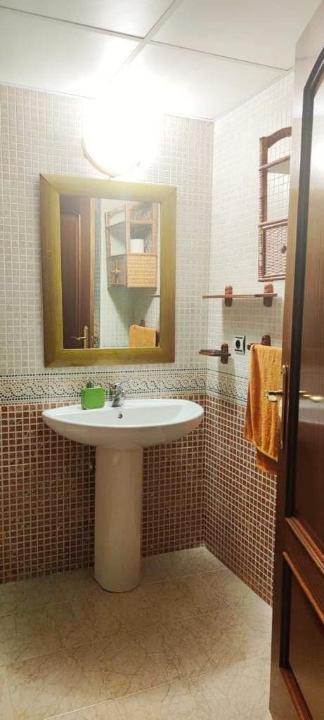 2 soveværelse Lejlighed til salg i Cordoba by med swimmingpool garage - € 230.000 (Ref: 9359872)